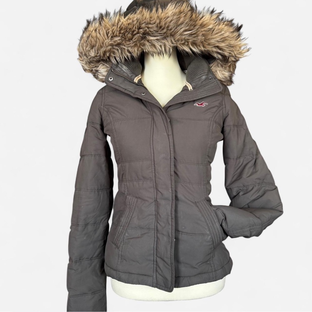 Y2K 2000s vintage army green Hollister puffer jacket with fur hood